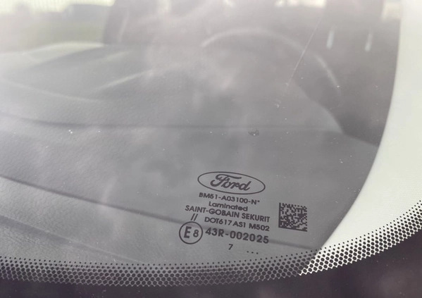 Ford Focus cena 45999 przebieg: 89000, rok produkcji 2017 z Krobia małe 667